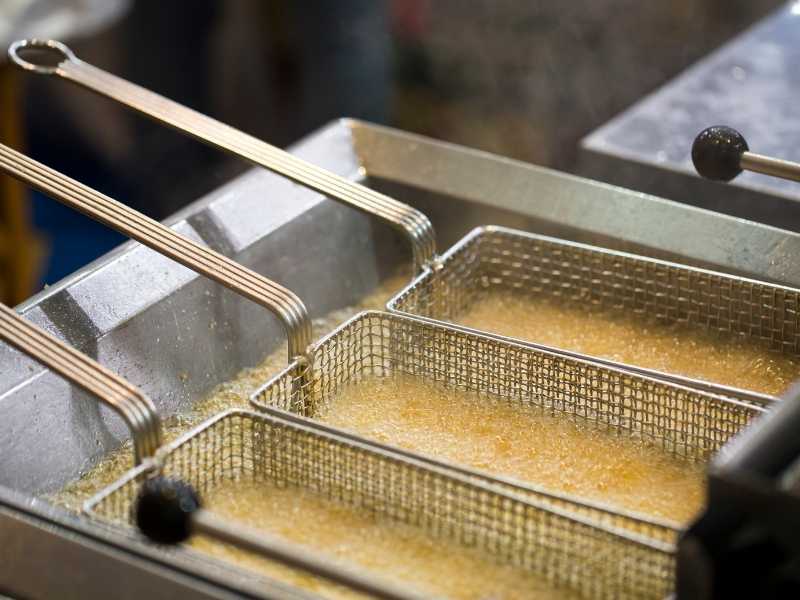Mengenali Jenis-Jenis Mesin Deep Fryer, Sebuah Solusi Praktis untuk Hasil Gorengan Sempurna