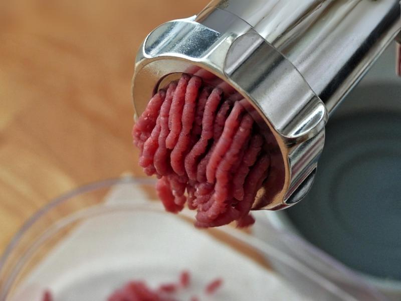 Kelebihan Menggunakan Mesin Sirman Meat Chopper Untuk Membuat Hidangan Daging