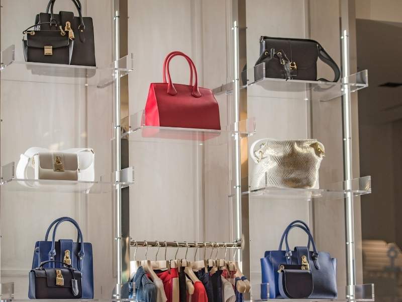 Gadai Tas Branded di Pegadaian, Cara Aman Memperoleh Dana Tunai Cepat Tanpa Menjual Koleksi Barang Mewah